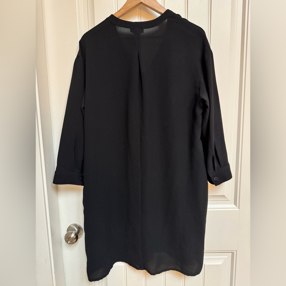Frank and Oak Black V neck Button Up Shift Dress with Pockets. Size M - Picture 4 of 9